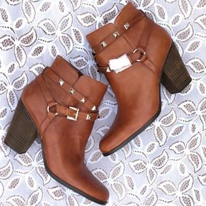 Never worn Guess Booties
